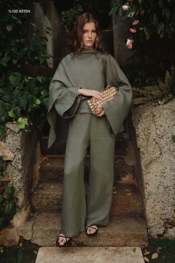 Hooopstore - %100 Keten Pelerin Detaylı Dökümlü Adaçayı Bluz