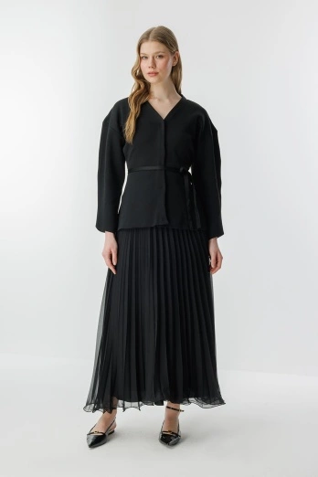 Hooopstore - Allure Şifon Pilise Siyah Etek