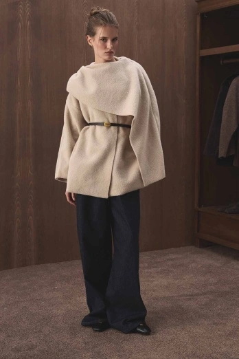 Hooopstore - Asimetrik Kesim Pelerin Yaka Deve Tüy Kaban