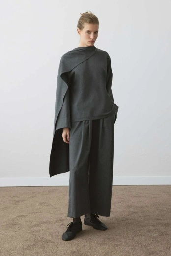 Hooopstore - Asimetrik Pelerin Detaylı Antrasit Bluz (1)