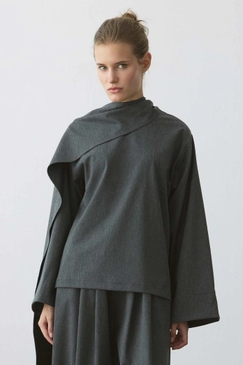 Hooopstore - Asimetrik Pelerin Detaylı Antrasit Bluz