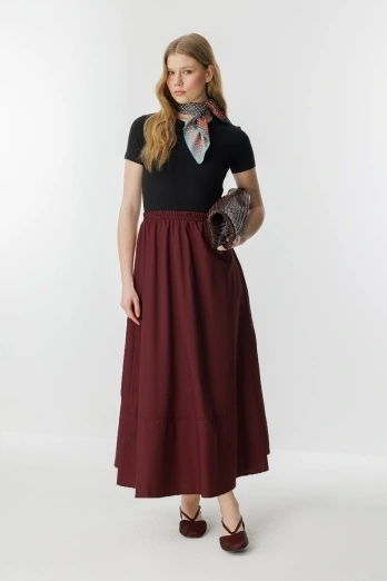 Hooopstore - Beli Lastikli Bordo Astarlı Etek Hooopstore - Beli Lastikli Bordo Astarlı Etek