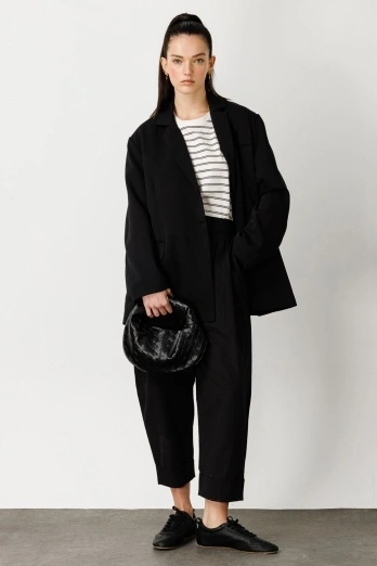 Hooopstore - Double Paça Pileli Siyah Pantolon (1) Hooopstore - Double Paça Pileli Siyah Pantolon (1)