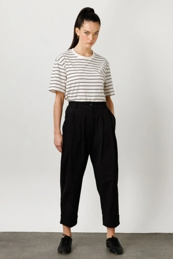 Hooopstore - Double Paça Pileli Siyah Pantolon Hooopstore - Double Paça Pileli Siyah Pantolon