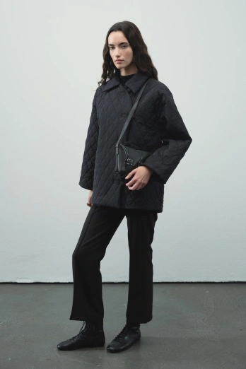 Hooopstore - Düğmeli Kapitone Siyah Mont (1)