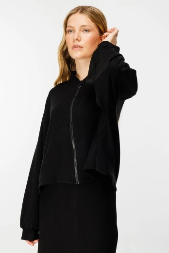 Hooopstore - Fermuar Detaylı Bomber Siyah Ceket (1) Hooopstore - Fermuar Detaylı Bomber Siyah Ceket (1)