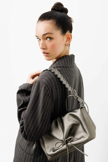 Hooopstore - Fiyonk Bağlamalı Antrasit Çanta (1)