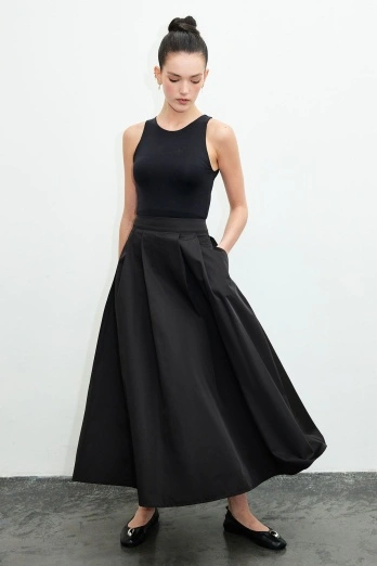 Hooopstore - Pileli Siyah Etek (1)