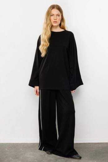 Hooopstore - İspanyol Kol Pamuklu Siyah Sweatshirt