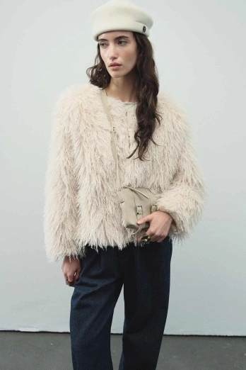 Hooopstore - Kısa Suni Kürk Ekru Ceket (1)