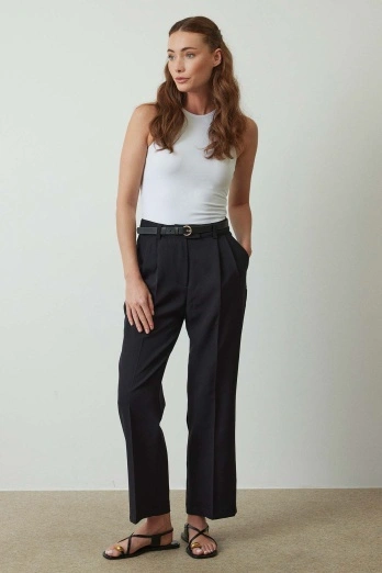 Hooopstore - Lisa Ütü İzli Siyah Pantolon