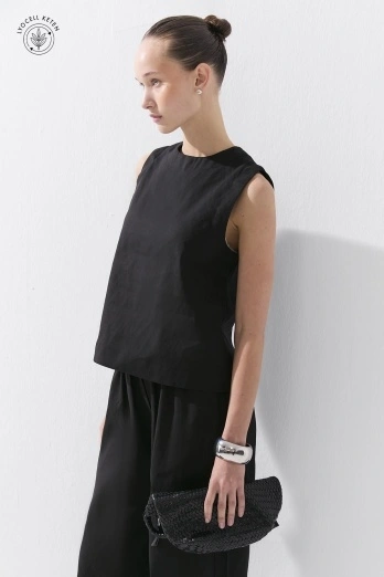 Hooopstore - Lyocell Keten Kolsuz Siyah Bluz