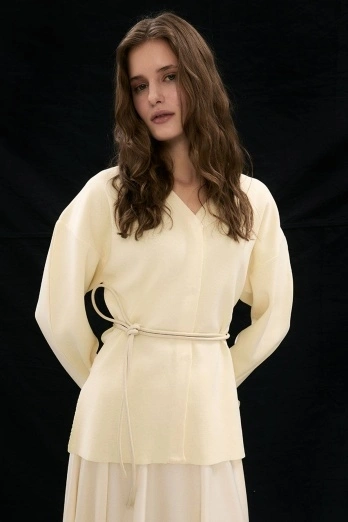 Hooopstore - Naye Belden Oturtma Merserize Krem Hırka (1) Hooopstore - Naye Belden Oturtma Merserize Krem Hırka (1)