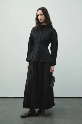 Hooopstore - Naye Belden Oturtma Merserize Siyah Hırka