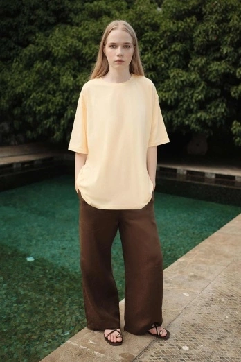 Hooopstore - Oversize Kısa Kol Sarı Pamuklu Tişört (1)