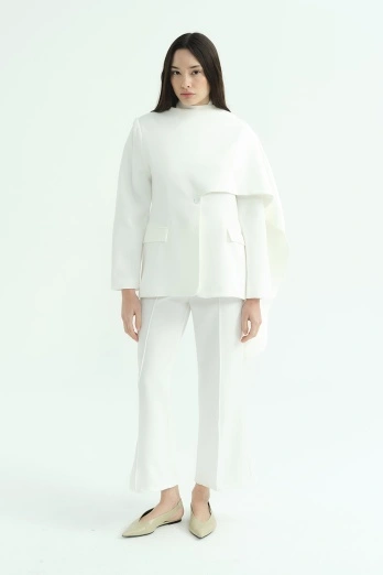 Hooopstore - Pelerin Detaylı Ekru Blazer Ceket (1)