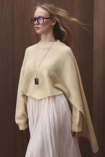 Hooopstore - Pelerin Detaylı Triko Tereyağı Sarısı Kazak Hooopstore - Pelerin Detaylı Triko Tereyağı Sarısı Kazak