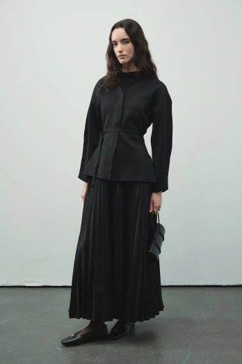 Hooopstore - Pilisoley Poliviscon Siyah Etek