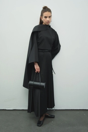 Hooopstore - Pilisoley Poliviscon Siyah Etek