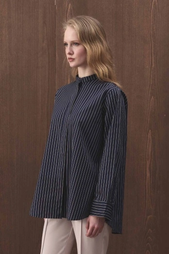 Hooopstore - Premium Çıkarılabilir Bağlama Detaylı Çizgili Poplin Lacivert Gömlek (1)