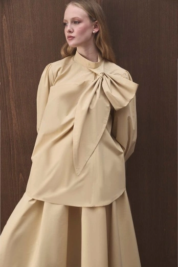 Hooopstore - Premium Fiyonk Detaylı Poplin Butter Yellow Gömlek (1)