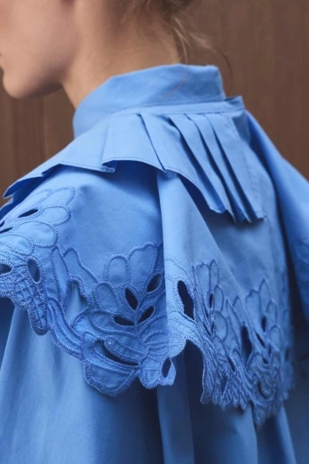 Hooopstore - Premium Poplin Pilise Detaylı Nakışlı Mavi Yaka (1)