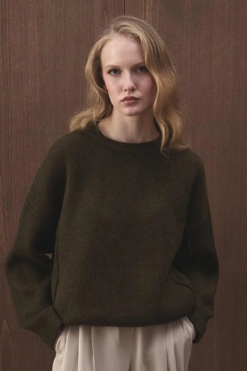 Hooopstore - Premium Yumuşak Dokulu Koyu Haki Kazak (1)