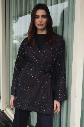 Hooopstore - Taş İşlemeli Lacivert Denim Ceket (1) Hooopstore - Taş İşlemeli Lacivert Denim Ceket (1)