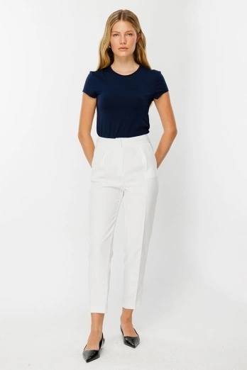 Hooopstore - Ütü İzli Havuç Kesim Beyaz Pantolon