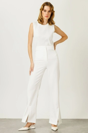 Hooopstore - Verev Yırtmaçlı Krep Ekru Pantolon