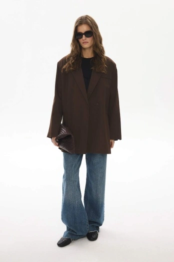 Hooopstore - Yandan Yırtmaçlı Oversize Kahve Blazer (1) Hooopstore - Yandan Yırtmaçlı Oversize Kahve Blazer (1)