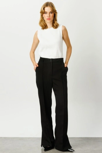 Hooopstore - Yırtmaç Detaylı Kumaş Siyah Pantolon