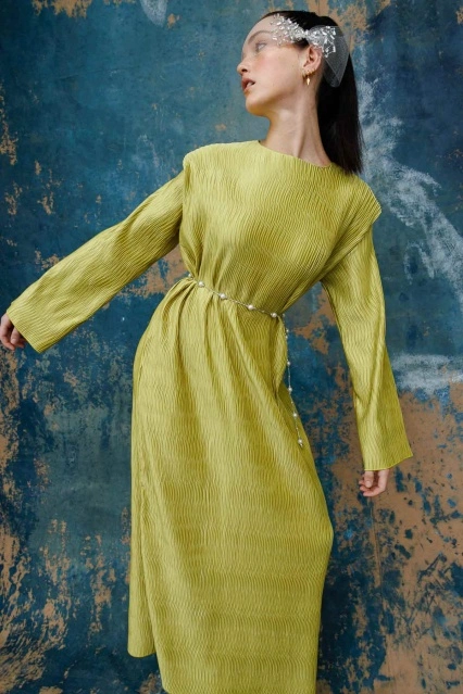 Aller Detaylı Dokulu Saten Yağ Yeşili Elbise