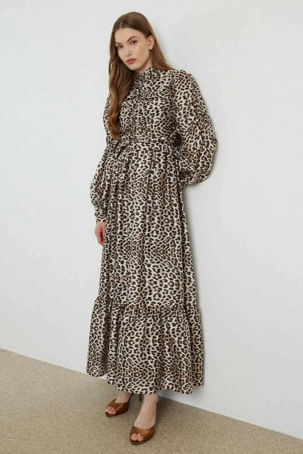 Ameliya Baskılı Saten Leopar Elbise