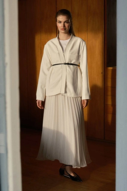 Andera Deri Kemer Detaylı Ekru Ceket Andera Deri Kemer Detaylı Ekru Ceket