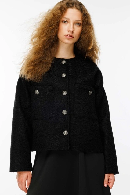 Antik Metal Düğmeli Siyah Ceket