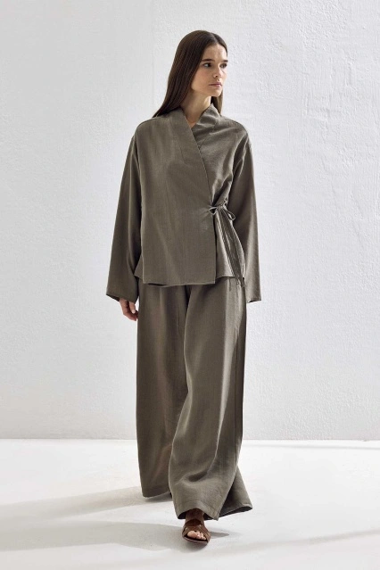 Bağcık Detaylı Lyocell Cupra Koyu Haki Kimono Takım