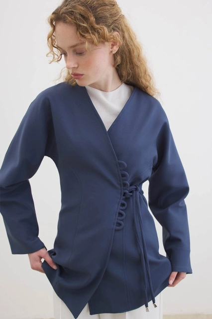 Bağlama Detaylı İndigo Ceket