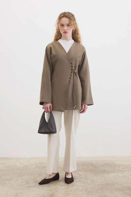 Bağlama Detaylı Koyu Haki Ceket