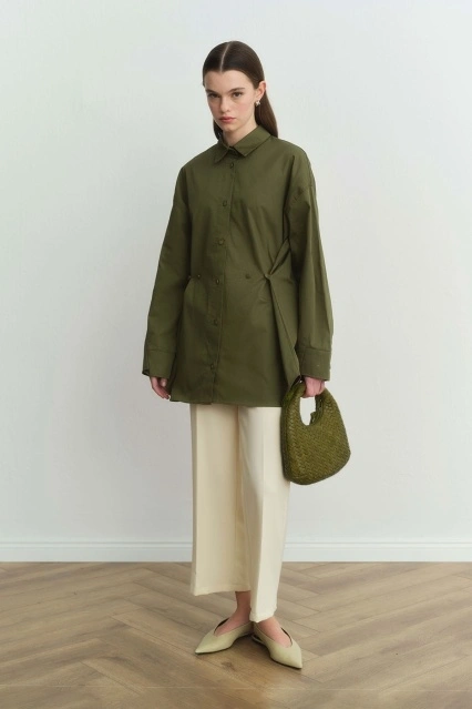 Belden Düğmeli Gabardin Haki Gömlek Belden Düğmeli Gabardin Haki Gömlek