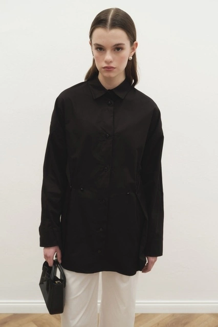 Belden Düğmeli Gabardin Siyah Gömlek Belden Düğmeli Gabardin Siyah Gömlek