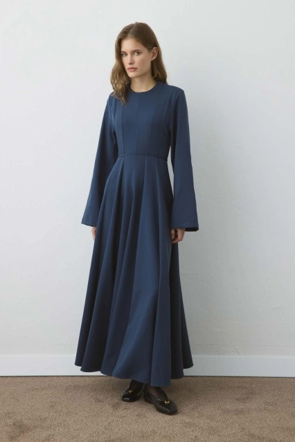 Belden Oturma Detaylı İndigo Elbise