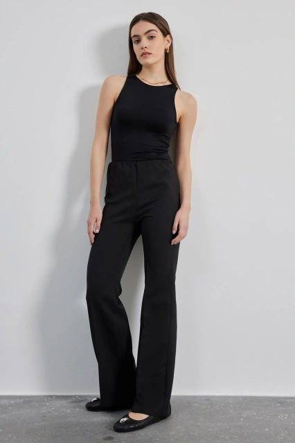 Beli Lastikli Krep Siyah Pantolon