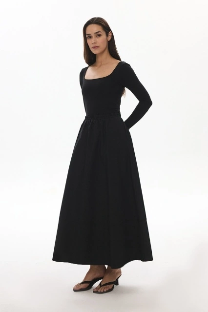 Beli Lastikli Siyah Astarlı Etek Beli Lastikli Siyah Astarlı Etek