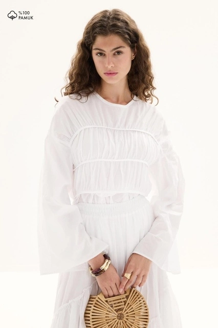 Büzgü Detaylı Vual Beyaz Tunik