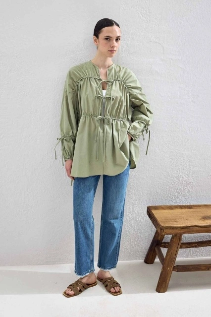 Büzgülü Bağlamalı Çağla Gömlek