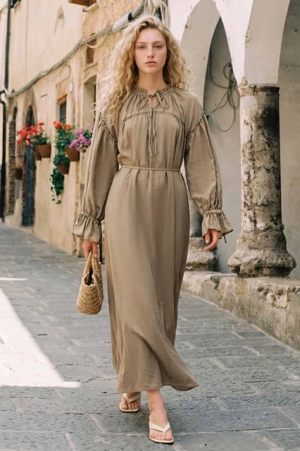 Büzgülü Uzun Camel Elbise