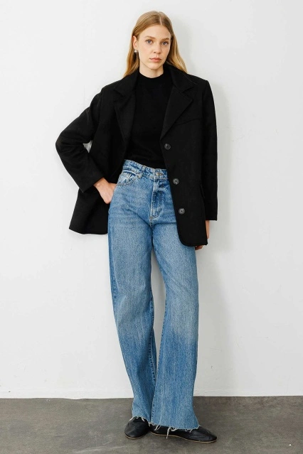 Cep Detaylı Siyah Süet Ceket Cep Detaylı Siyah Süet Ceket