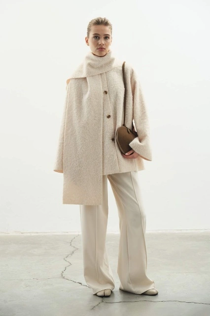 Çıkarılabilir Atkılı Ekru Kaban