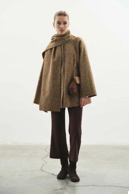 Çıkarılabilir Atkılı Sütlü Kahve Kaban